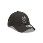 NEW ERA TEAM OUTLINE 9FORTY NEYYAN  BLKTPP - Image 3
