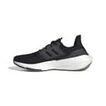 ADIDAS ULTRABOOST 22 J     CBLACK/CBLACK/FTWWHT - Image 2
