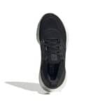 ADIDAS ULTRABOOST 22 J     CBLACK/CBLACK/FTWWHT - Image 5