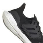 ADIDAS ULTRABOOST 22 J     CBLACK/CBLACK/FTWWHT - Image 7