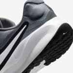 NIKE Revolution 7 - Image 7