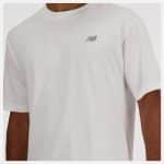 NEW BALANCE ΜΠΛΟΥΖΑ  NEW BALANCE SMALL LOGO T-SHIRT - Image 4