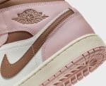 NIKE WMNS AIR JORDAN 1 MID - Image 7