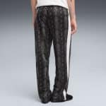 PUMA T7 Snake AOP Straight Pants op - Image 2