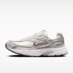 NIKE  WMNS INITIATOR
